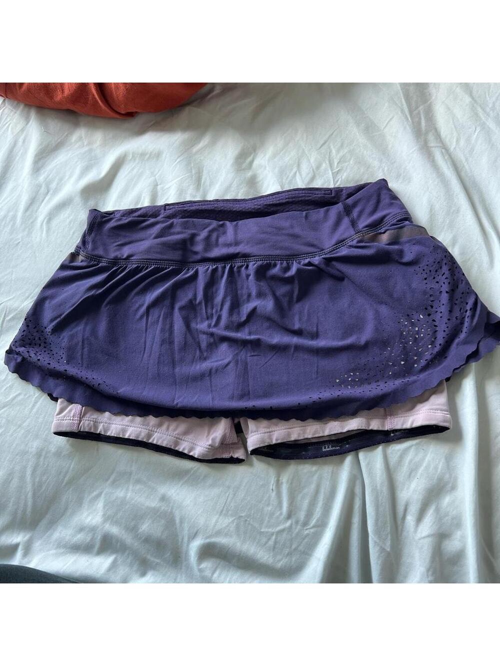 Lululemon Women's Purple and Blue Skirt